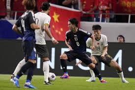 疑更贴合现